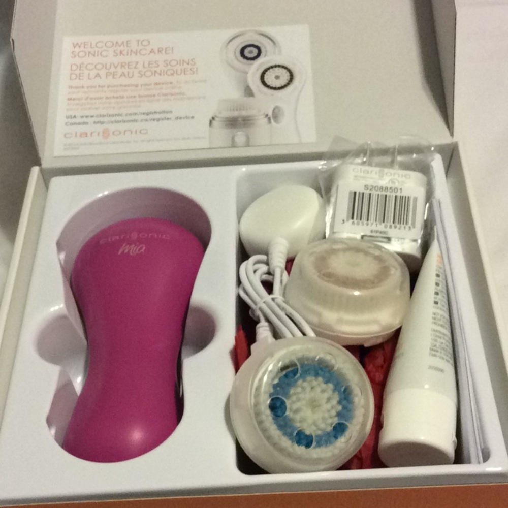 Clarisonic Mia1 w/Extra Brush Heads Magenta